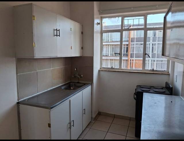 2 BEDROOM PROPERTY TO RENT IN SUNNYSIDE